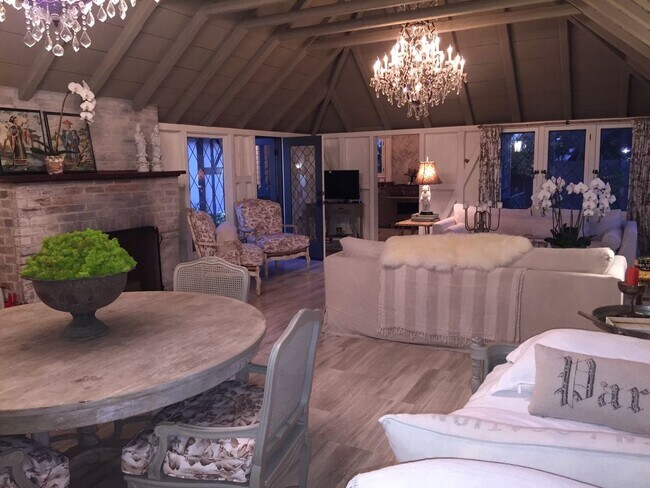 Photo - Luxurious 2BD | 2BA + Beachfront Property