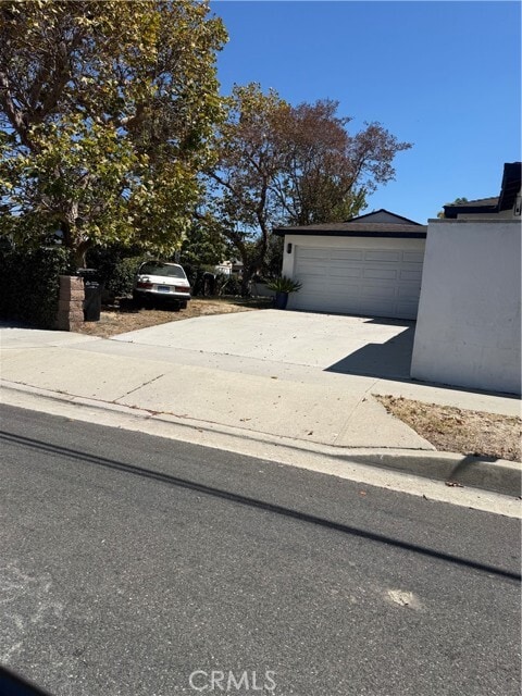Photo - 25003 Andreo Ave