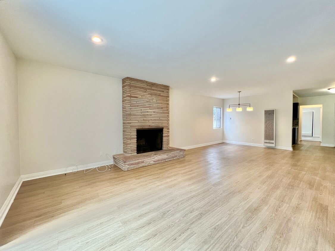 Floor Plan - 3BD/3BA