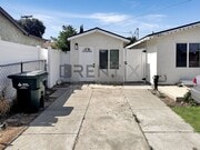 Photo - 933-932 Kingsley Ave