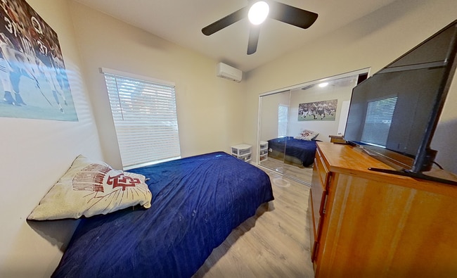 Photo - 5162-5166 Ewing St. Unit 5164 Ewing St.