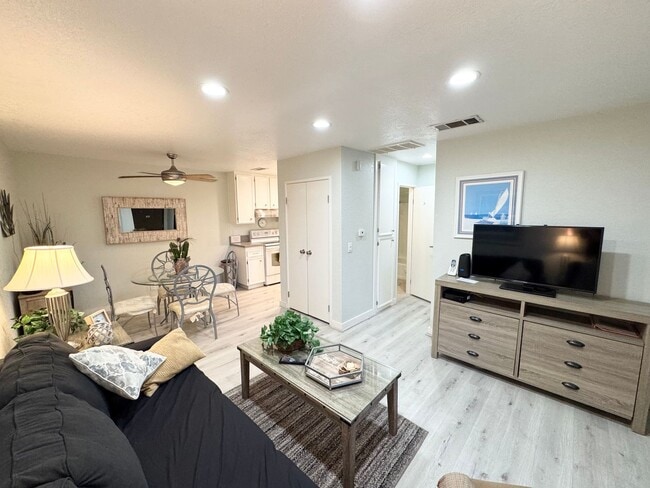 Photo - Long Term - Beautifully Updated 1 Bedroom Condo in Palm Springs Villas II Unit 104