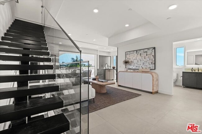 Photo - 1257 N Sweetzer Ave Unit 403