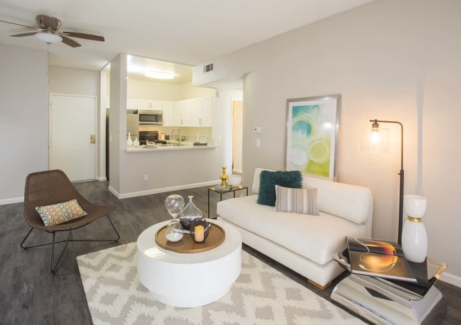 Photo - Glenoaks Gardens