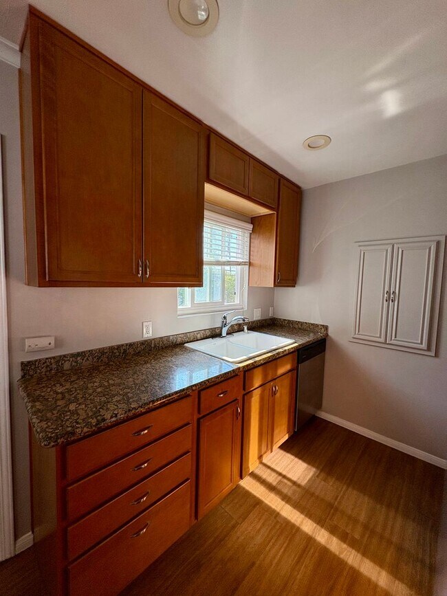 Photo - 3686 Third Ave Unit 8