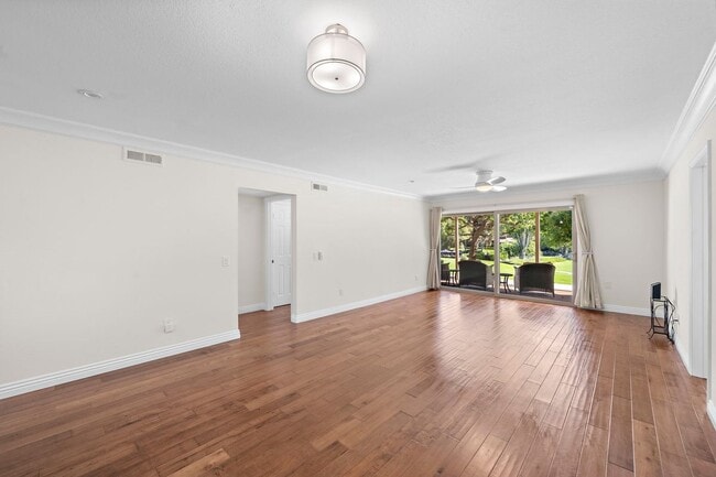 Photo - 31654 W Nine Dr Unit F118