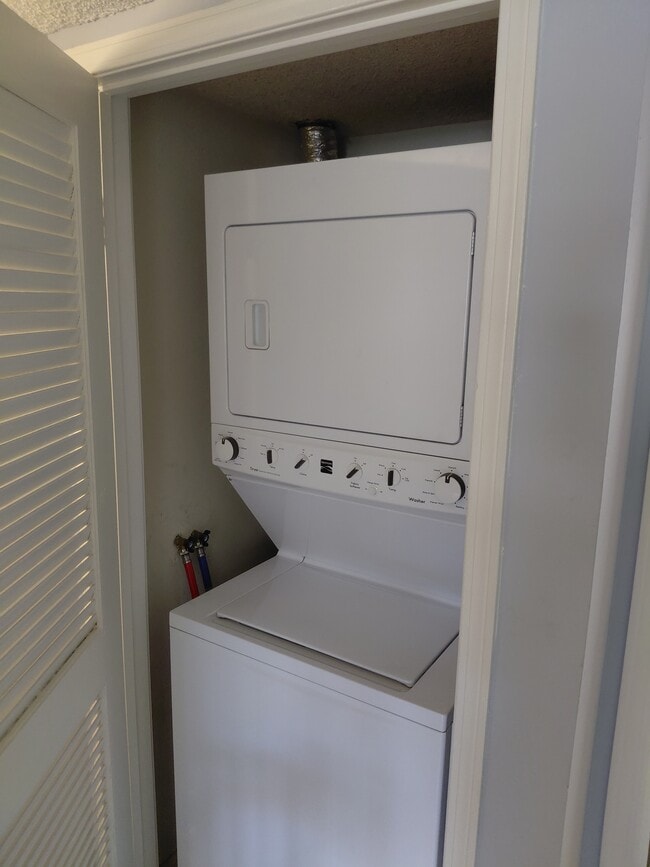 Photo - 9325 Sunland Park Dr