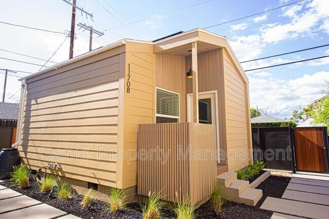 Photo - 11708 Albers St