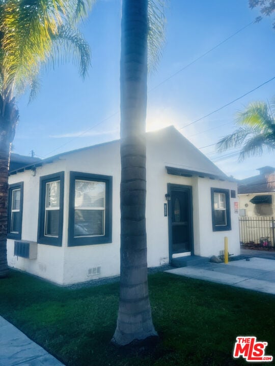 Building Photo - 600 E Chevy Chase Dr