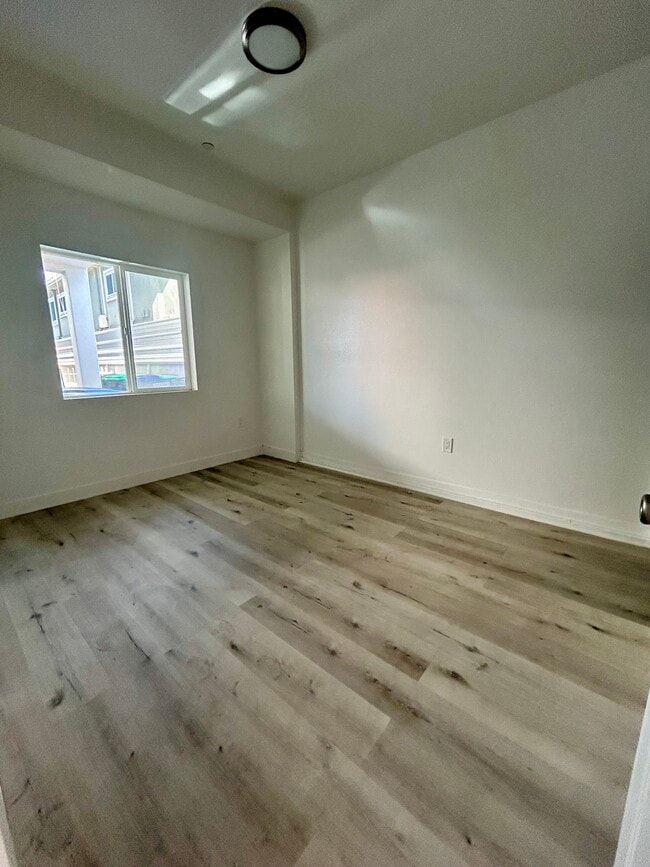 Bedroom - 11033 S Burin Ave