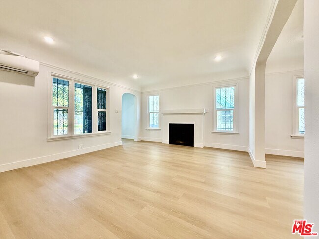 Photo - 1221 West Blvd