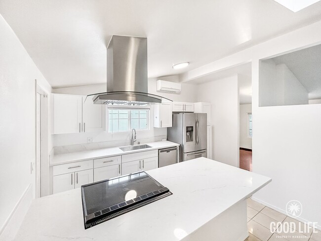 Photo - Beautiful 3B/2BA W/ Attached Garage and Up...