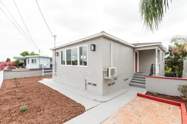 Photo - 1124 S 39th St