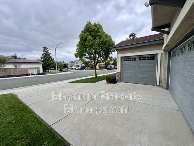 Photo - 35889 Wolverine Ln