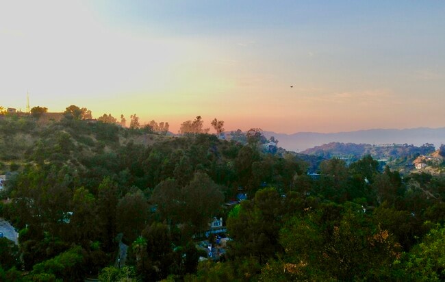 Canyon Views - 2013 Cyprean Dr House