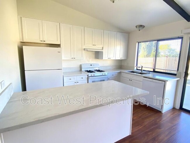 Photo - 6570 Oakridge Rd