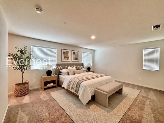 Photo - 4 Bed/3 Bath Home with Fenced Yard & Garage / Vouchers Accepted / Available Now!