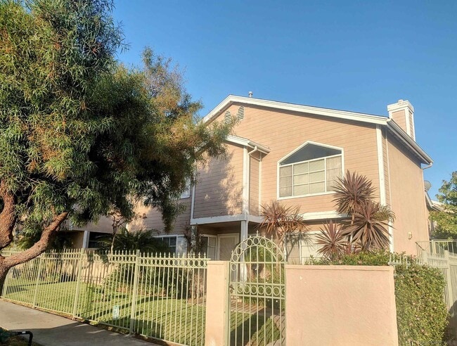 Photo - 4111 Poplar St Condo Unit 11