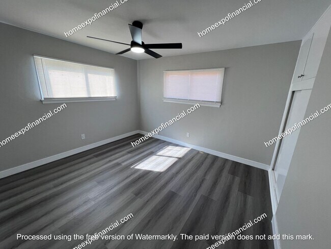 Photo - Nice Home For Rent - Duplex with private yard