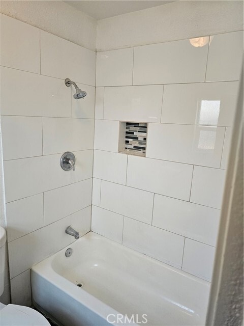 Photo - 2268 Genevieve St N