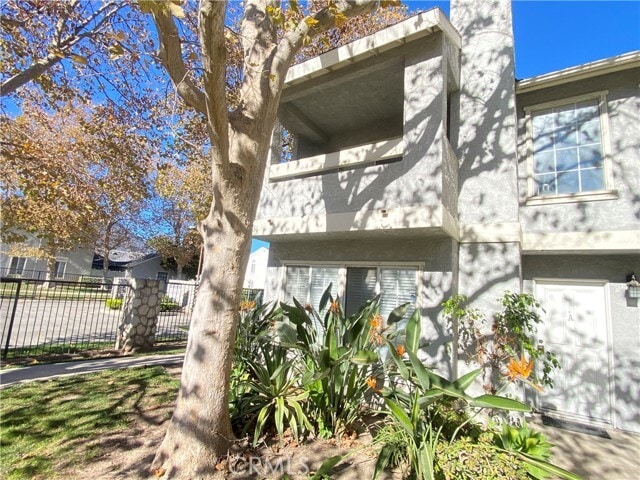 Photo - 156 W Walnut Ave Unit A