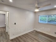 Photo - 1660 Cable St