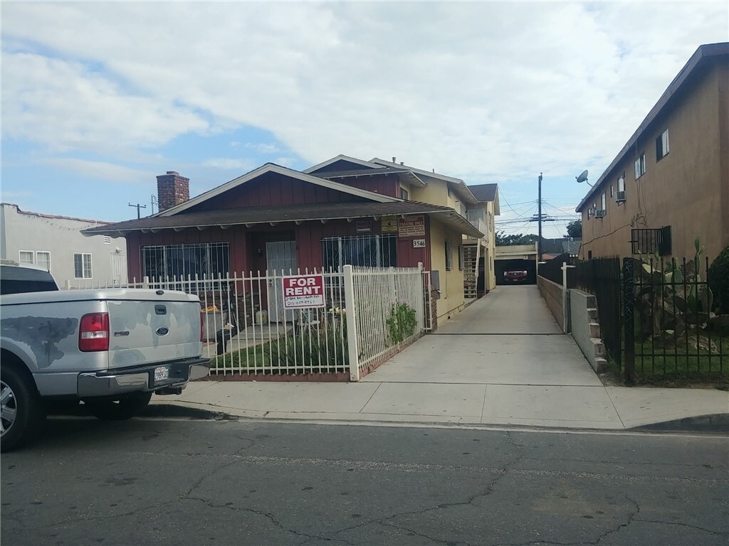 Photo - 3546 Beechwood Ave