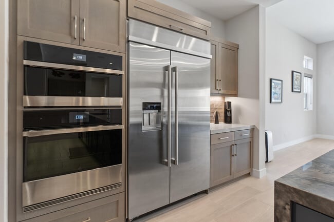 Photo - 57935 Stone Creek Trail W