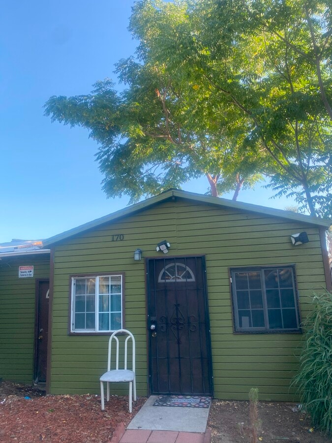 Photo - 170 E Claremont St