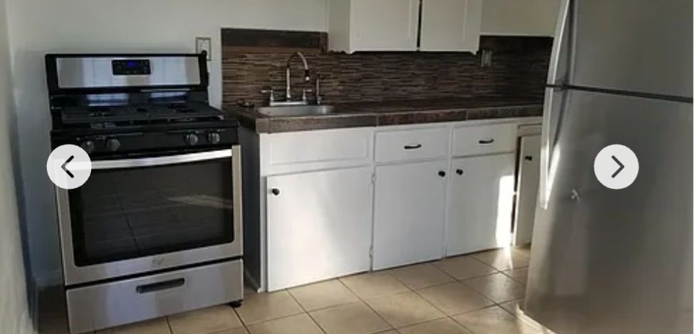 Photo - 1352 S Dunsmuir Ave Apartment