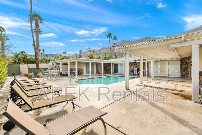 Photo - 1425 Vía Soledad