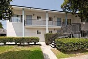 Photo - 200 Chester Way