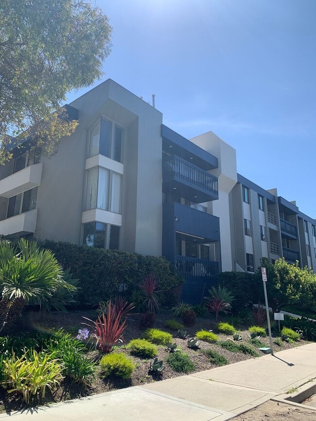 *FURNISHED* 3 Bedroom + 2 Bathroom Condo, ... - *FURNISHED* 3 Bedroom + 2 Bathroom Condo, ... Unit 215