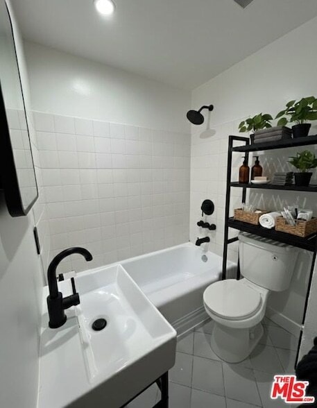 Building Photo - 1534 Mariposa Ave