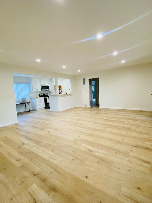 Photo - 8919 Longden Ave