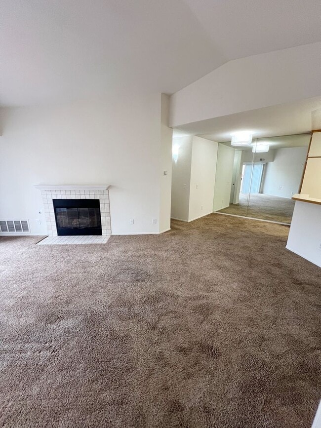 Photo - 2 Bed/2 Bath Third Level Condo at City Scene! Unit 30
