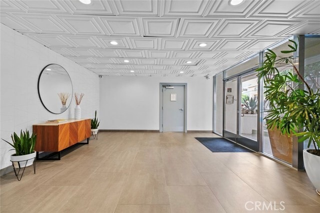 Photo - 960 Larrabee St Unit 120