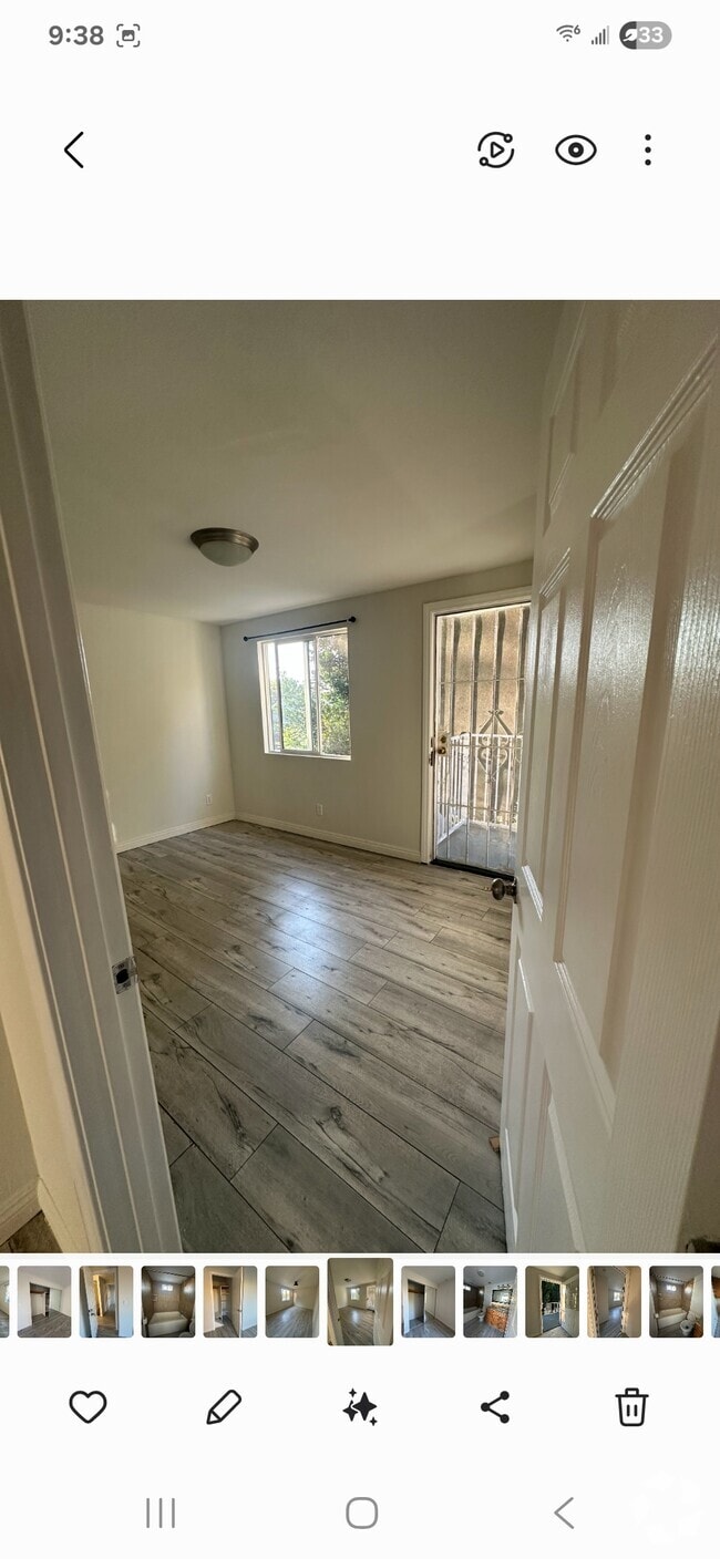 Building Photo - 1026 E 42nd Pl. Rental