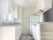 Photo - 1642 Barry Ave Unit 5