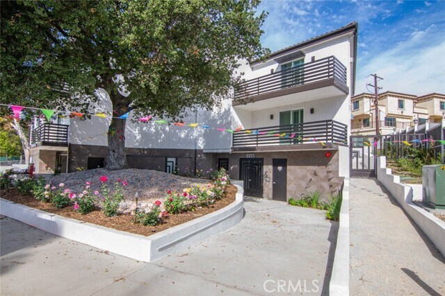 Photo - 2225 Mira Vista Ave Unit 104