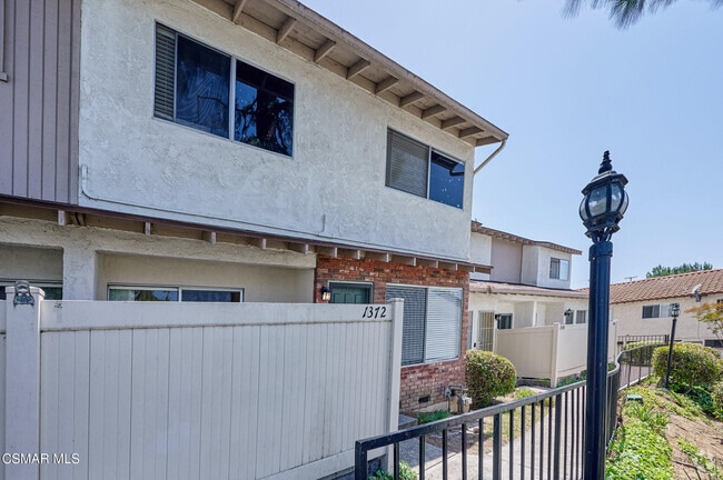 Building Photo - 1372 Ramona Dr Rental