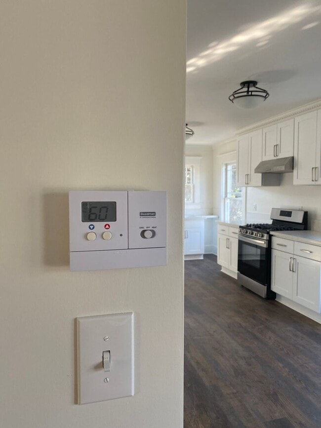 Photo - 344W Unit 344