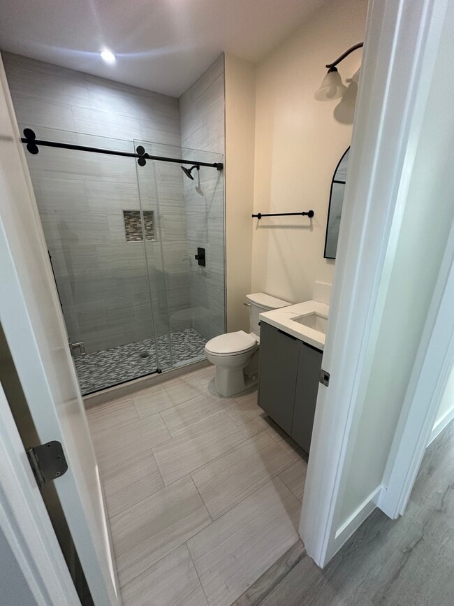 Photo - LReddy Unit 3