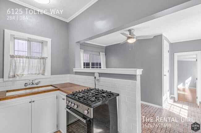 Building Photo - 6125 Toltec Way