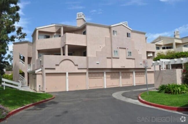 Building Photo - 7248 Camino Degrazia Rental