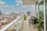 3BR, 2BA - 1,048SF - Broadway Towers