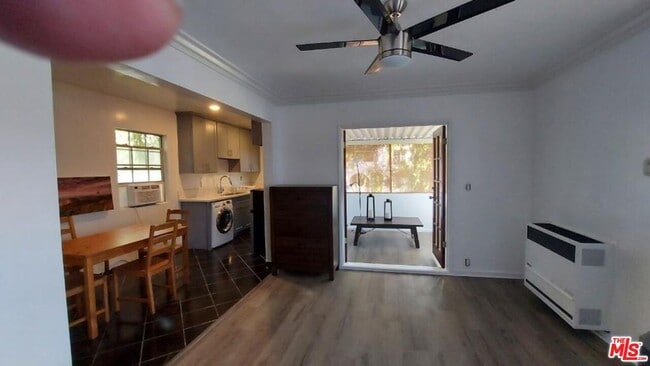 Photo - 1053 S Stanley Ave Unit 2