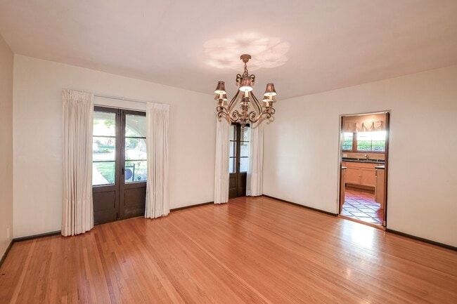 Photo - 2814 Fleur Dr