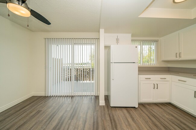 Photo - 1150 Meadow Lake Dr Unit 06