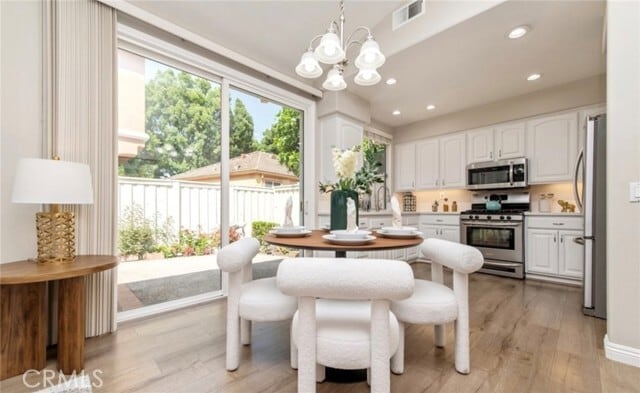 Photo - 12 Parthenia